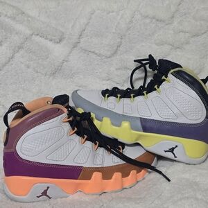 Like-New Jordan 9 Retro Change The Wold